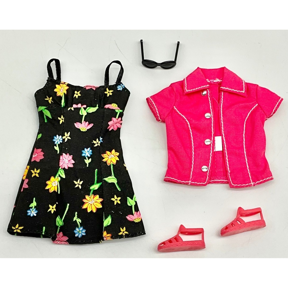 1998 Barbie Fashion Avenue-Boutique Outfit 19205 Asst. 18126 (As shown)